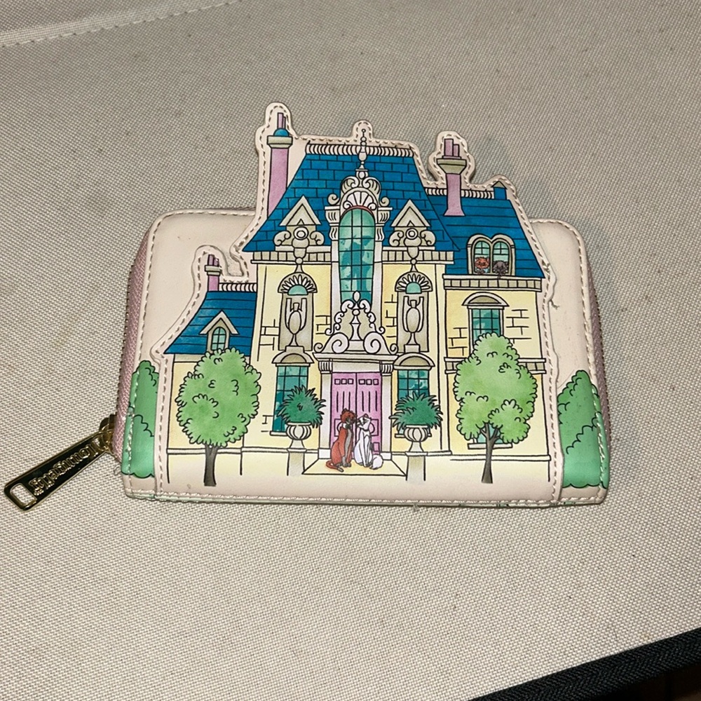 Loungefly Marie house wallet